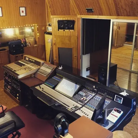 Vie du studio · 23