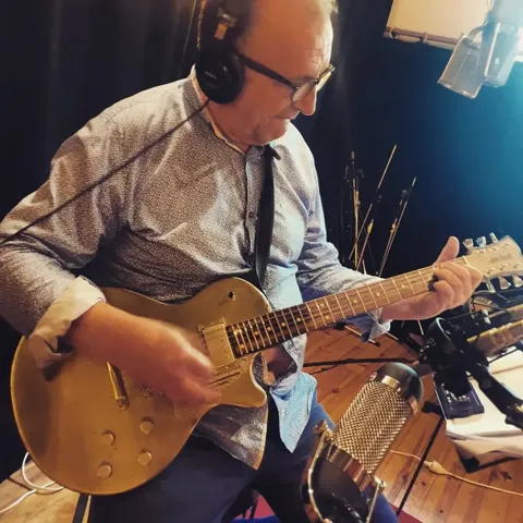 Vie du studio · 77