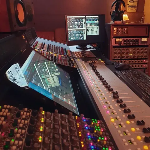 Vie du studio · 215