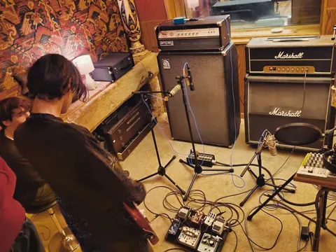 Vie du studio · 99
