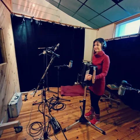 Vie du studio · 64