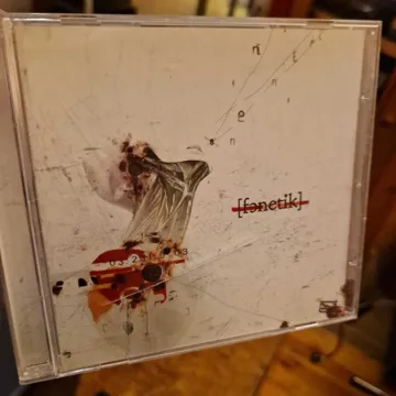 Pochette de disque 143